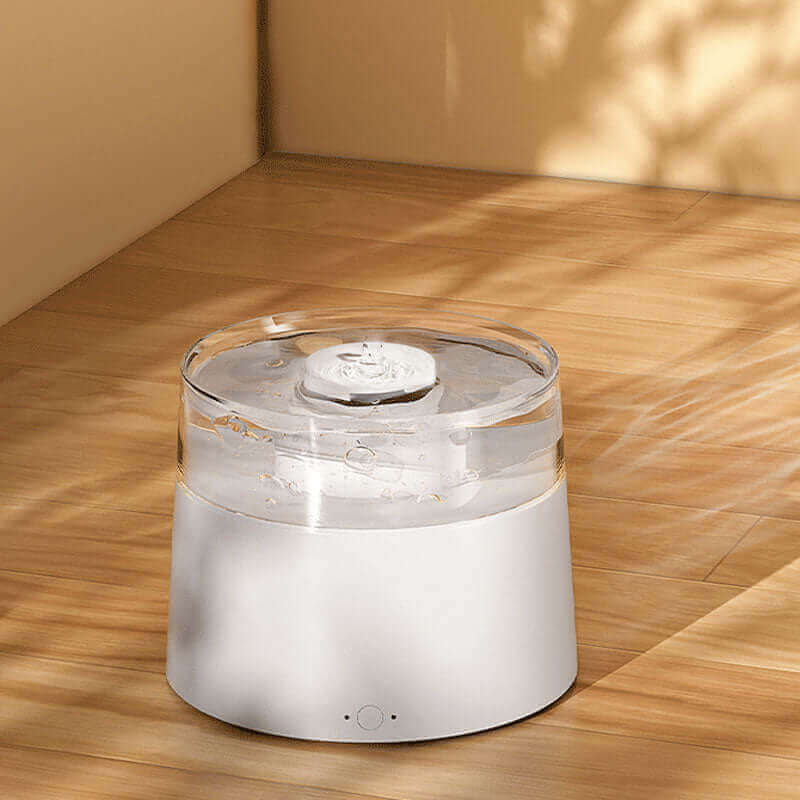 Luxury Automatic Water Fountain for pets 1.2l White