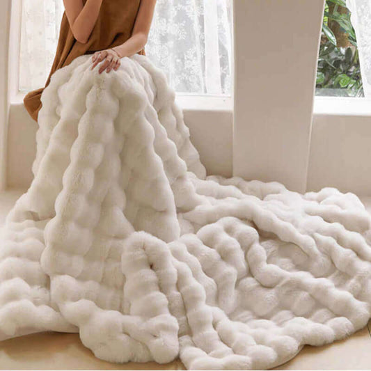 Luxury Eco-Friendly Faux Fur Blanket Snow